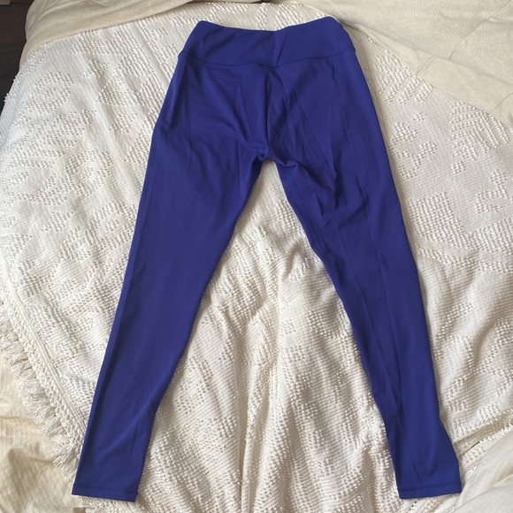 Gymshark Dry Moisture Management Leggings - Picture 2 of 4